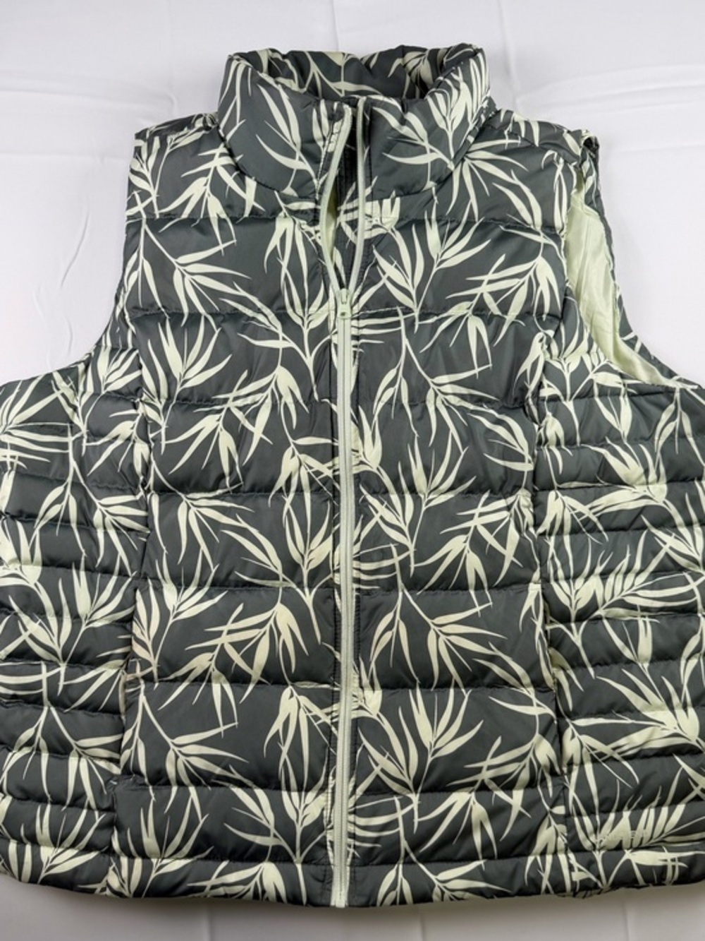 Lands' End Olive Green Puffer Vest with Cream Leaf Print - Perfection 1X
